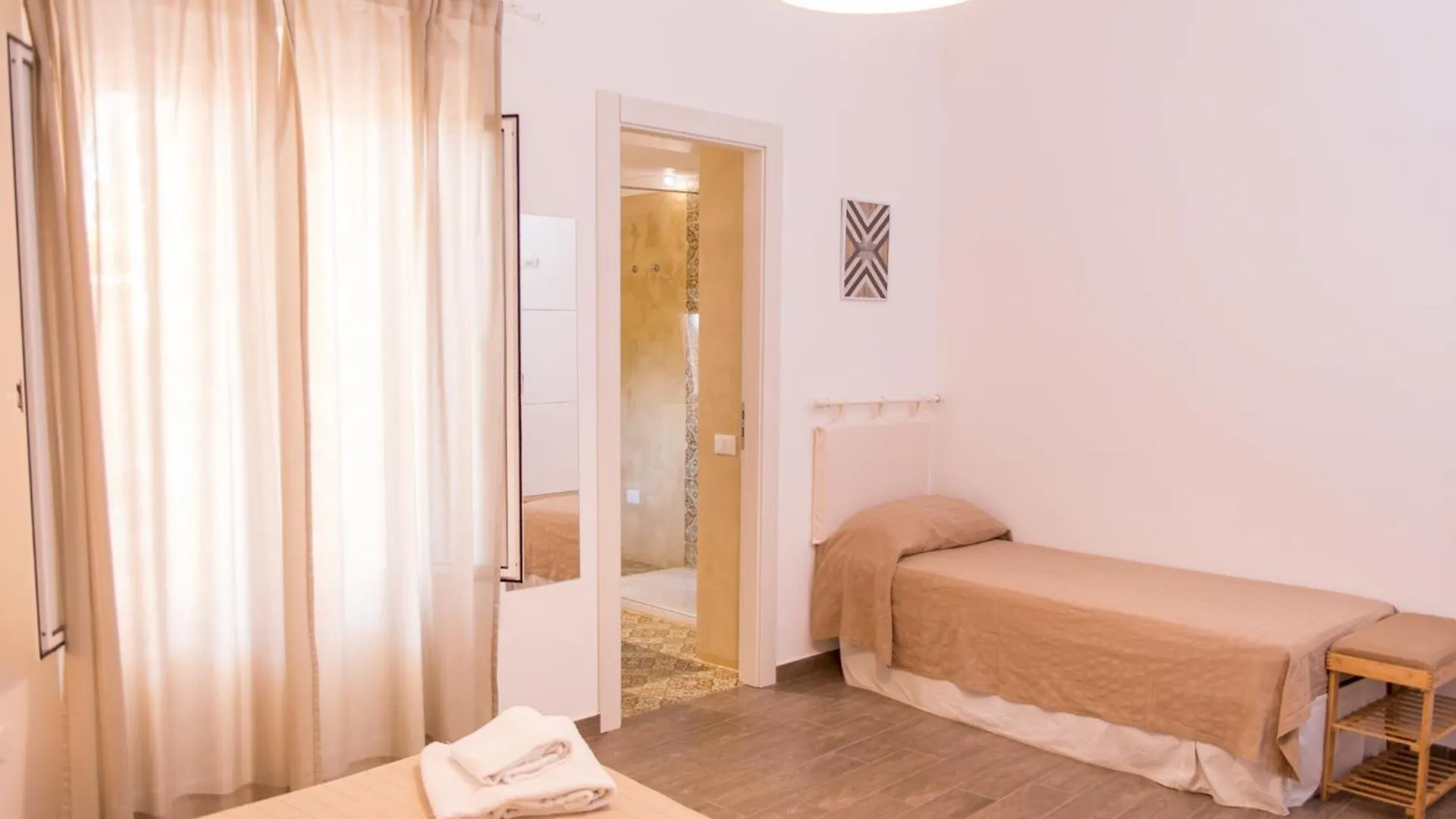 מלון אגריג'נטו La Casa Di Nini 0*,